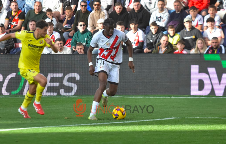 Nteka delantero Rayo