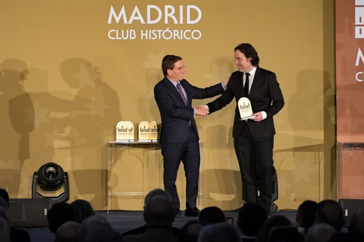 El Rayo Vallecano será recibido este martes en el Ayuntamiento de Madrid 1 Rayo galardon ayuntamiento