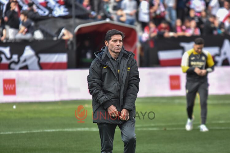 Marcelino volvió a tener un duro recibimiento en Vallecas 1 Marcelino