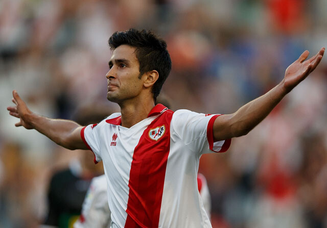 Alberto Bueno se rinde a Álvaro García tras igualarle como máximo goleador del Rayo en Primera 2 Alberto Bueno entrevista