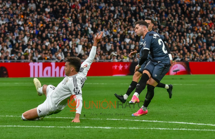 El Rayo Vallecano segundo equipo que más le ha rematado al Real Madrid en Liga desde el 2008 1 Rayo disparo Embarba Real Madrid