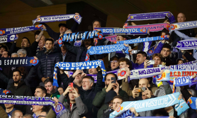 afición Espanyol. Vía: Espanyol
