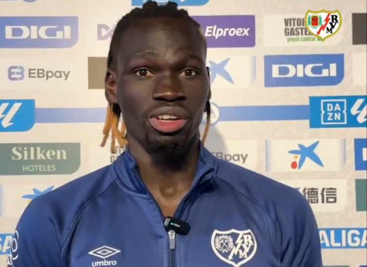 Pathe Ciss declas alaves