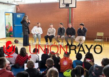 Trejo, Balliu, Pacha y Pedro Díaz en el colegio Madrid Sur
