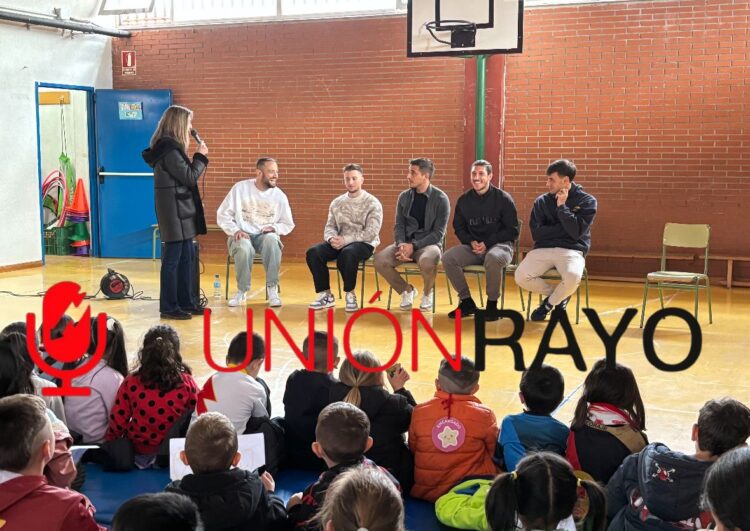 Trejo, Balliu, Pedro Díaz y 'Pacha' con los más pequeños en el colegio Madrid Sur 1 Trejo, Balliu, Pacha y Pedro Díaz en el colegio Madrid Sur