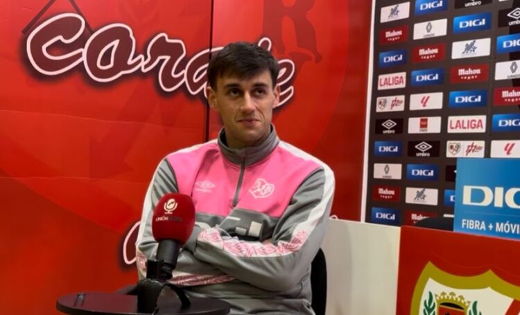 Pedro Díaz en Exclusiva UR: "¿El vestuario? Me sorprendió la familia que son. Cuando te vas para casa echas de menos entrenar" 1 Pedro Díaz