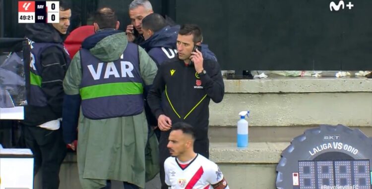 El VAR dejó de funcionar durante cuatro minutos en el Rayo vs Sevilla coincidiendo con el posible penalti a Trejo 1 c6def132 460a 4441 a82c d522f8c4f1e6 1