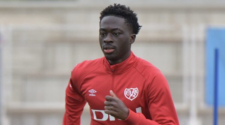 Nteka y Mumin no se ejercitan en el comienzo de semana del Rayo 1 img 0638 1