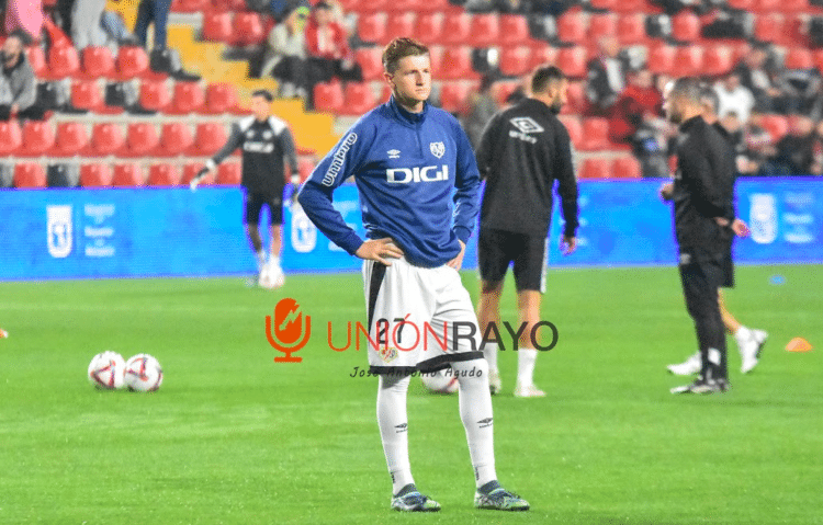 Debuta Pelayo en Liga con el Rayo ante el Alavés 1 img 1571 1