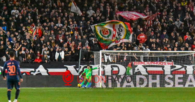 Bukaneros responde tras la suspensión del corteo: "Somos rayistas, no delincuentes" 1 Bukaneros