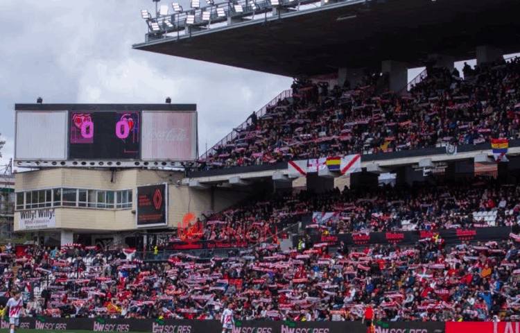 Galería afición espectadores Rayo Valencia