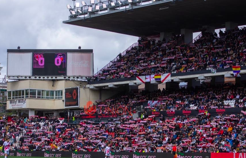 Galería del Rayo Vallecano 1-1 Valencia de la jornada 32 2 Galería afición espectadores Rayo Valencia
