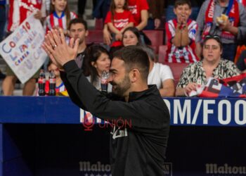 Recibimiento Adrian Metropolitano