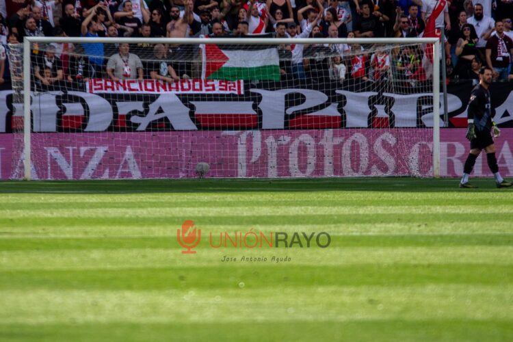 3d852f45 7e5a 4e73 af94 662fc9907573 1