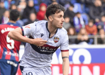 Álex Forés Levante interés del Rayo