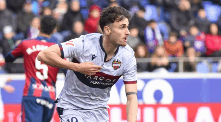 Álex Forés Levante interés del Rayo