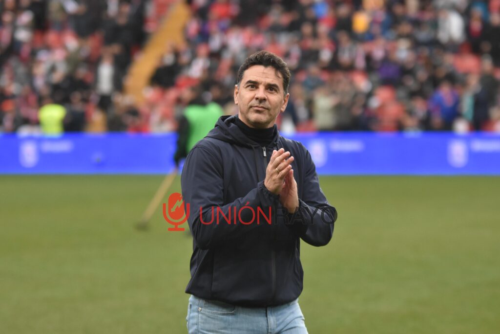 Míchel: "Han puesto el nombre del Rayo en Europa, como vallecano me siento orgulloso" 3 Michel Sanchez felicitacion