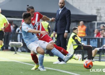 Pacha Espino titular celta