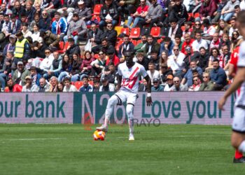 Pathe Ciss baja las palmas