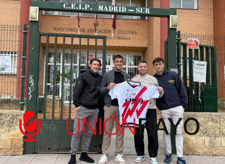 Trejo cumple promesa niños