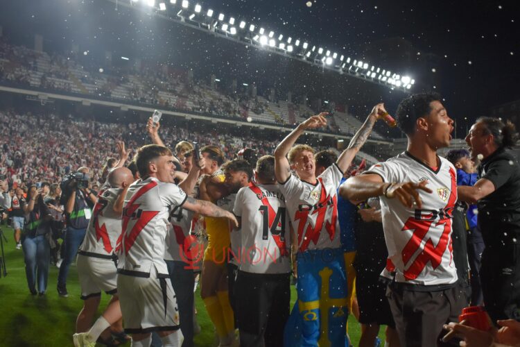 Contracrónica de un Rayo Europeo: La maleta 1 Rayo celebración