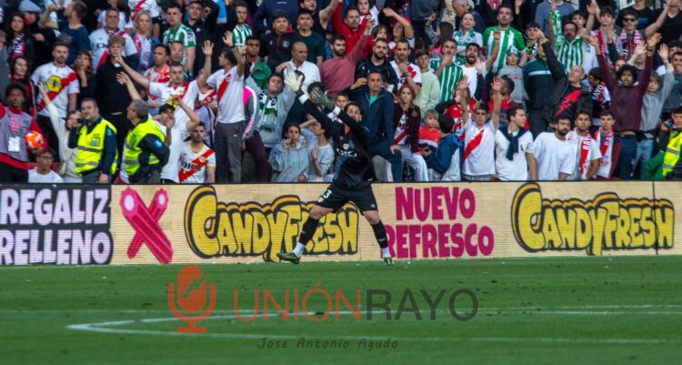 Batalla intentó que no se reanudase el partido para que se atendiera a un aficionado 1 img 5617 1
