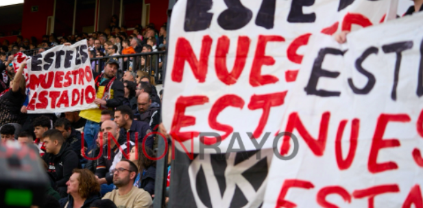 estadio pancartas vallecas