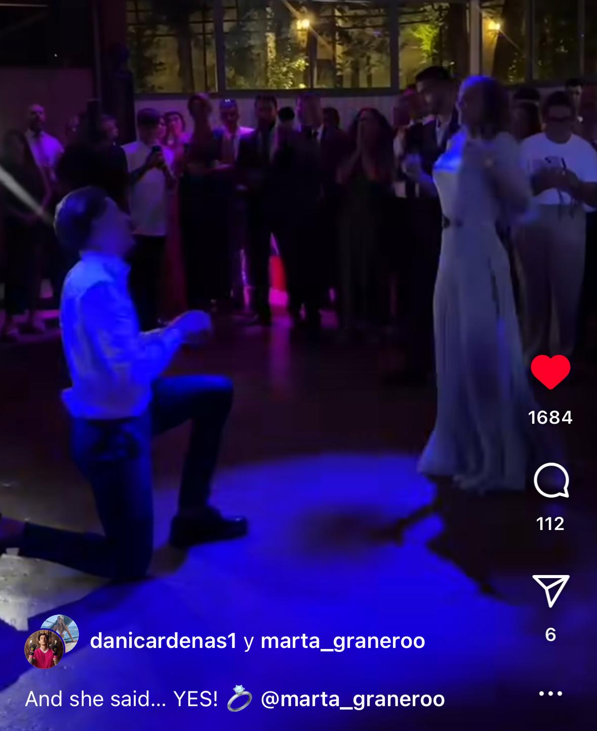 Los jugadores del Rayo Vallecano siguen disfrutando de sus vacaciones 5 Dani Cárdenas le pide matrimonio