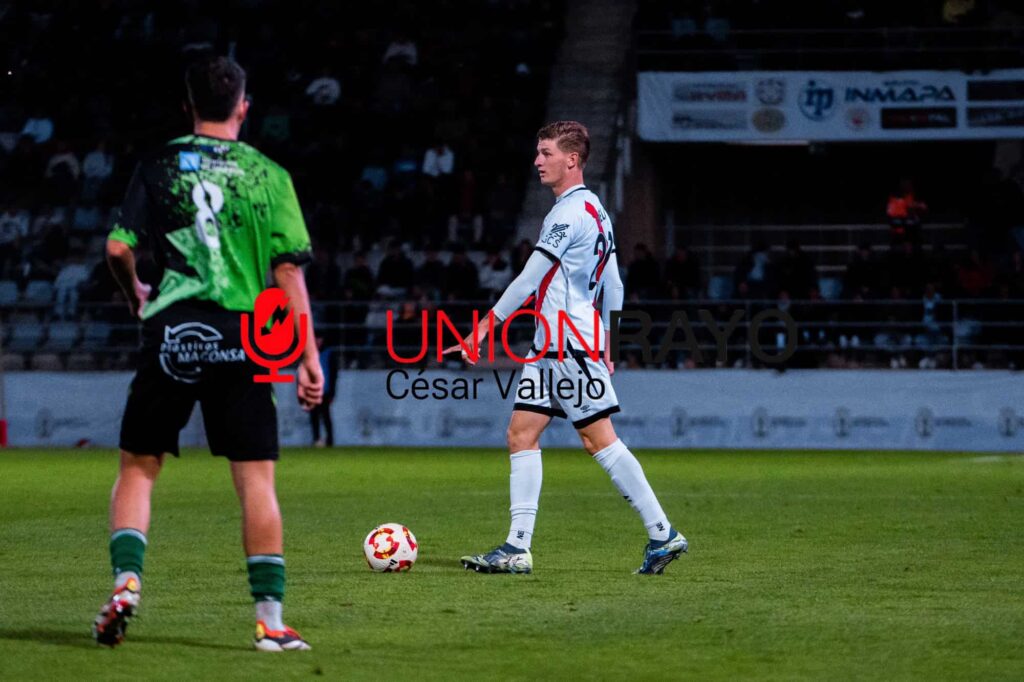 Pelayo interesa a Sporting