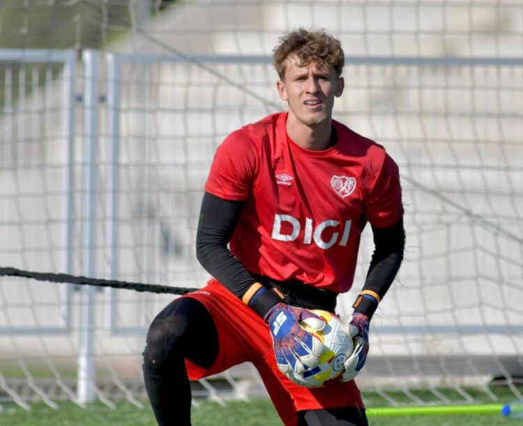 1e99dda6 d919 4e37 8920 40140a9cde10