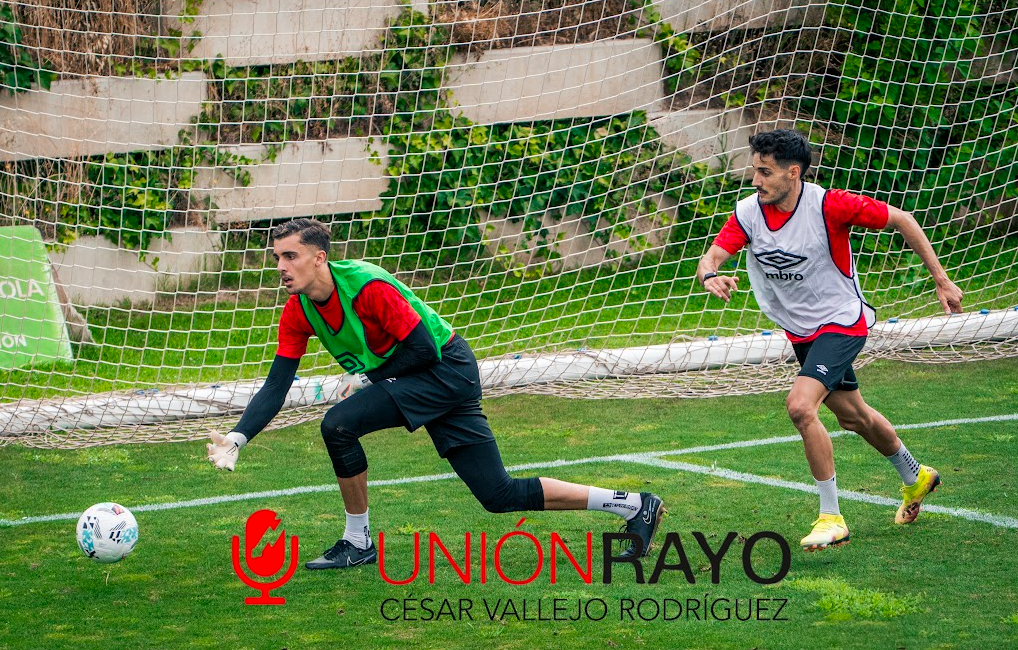 Morro y Diego Méndez, en el primer entrenamiento del Rayo 2 Miguel Morro y Diego Méndez