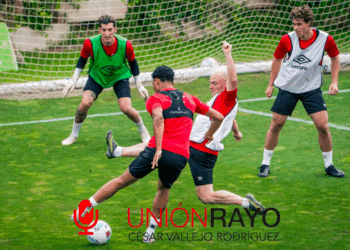 rayo entrena puerta cerrada
