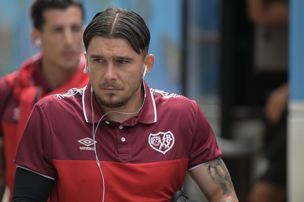 Ratiu titular con el Rayo ante el interés del Wolfsburgo 2 Ratiu