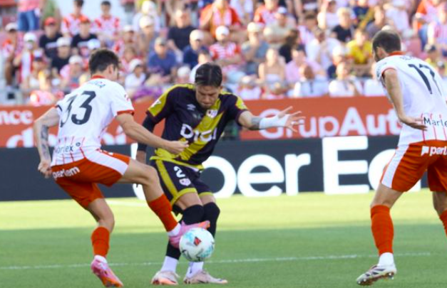 Pathé Ciss y Ratiu, titulares en el estreno liguero del Rayo ante el Girona 3 Ratiu y Ciss Rayo Girona