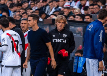 El acta arbitral recoge a Javi Mallo como segundo entrenador del Rayo en Montilivi 20 Javi Mallo