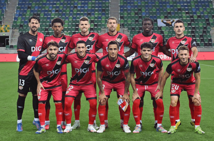 Once titular Rayo ante el Neman Grodno