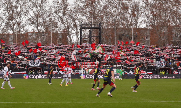 Aficiones de Osasuna y Rayo se unen ante el fútbol negocio 1 aficiones bukaneros
