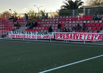 Pancartas rayo femenino