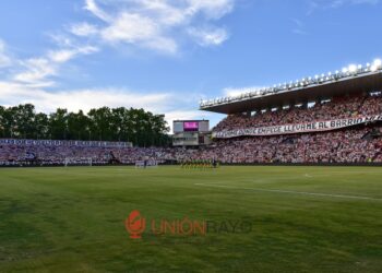 estadio Vallecas aficion