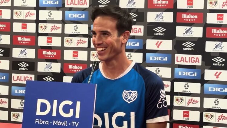 Íñigo Pérez en la previa del Rayo – Sevilla: “Estamos haciendo cosas mucho mejor que las que hacíamos en este tramo la temporada pasada” 1 Íñigo Pérez