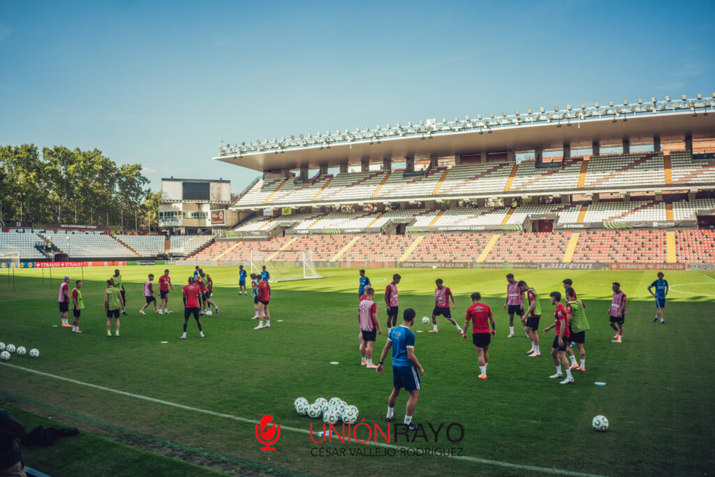 Rayo entrenamiento estadio Vallecas