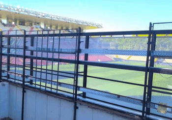 lona estadio vallecas. Vía: @pollitopalomin0