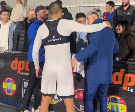 Jugadores del rayo regalaron