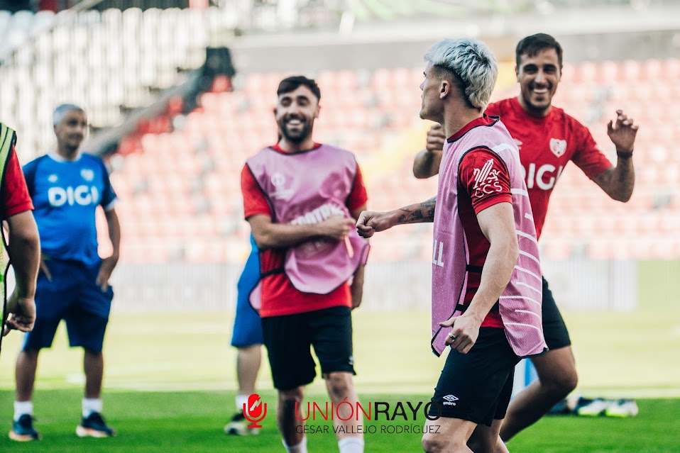 Chavarría Trejo Unai entrenamiento Rayo