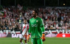 Pathé Ciss, Batalla y Óscar Valentín si son amonestados no estarán ante el Drita 3 IMG 9448