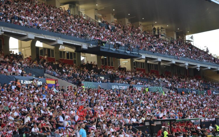 Asistencia de 12.223 espectadores en el Rayo Vallecano vs Mallorca 1 Vallecas asistencia Conference Shkëndija