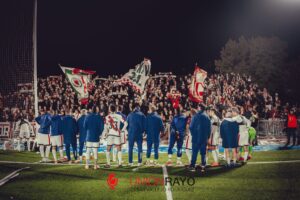 La afición del Granada plantea un boicot por el precio de las entradas para el duelo de Copa del Rey ante el Rayo 3 La Vida Pirata Yuncos Rayo