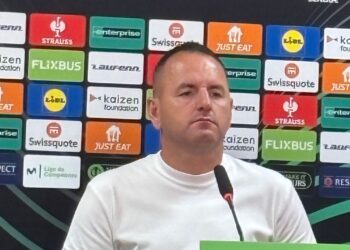 f03d5d8c 6828 4ff3 9bf4 d4ee7a722bd6