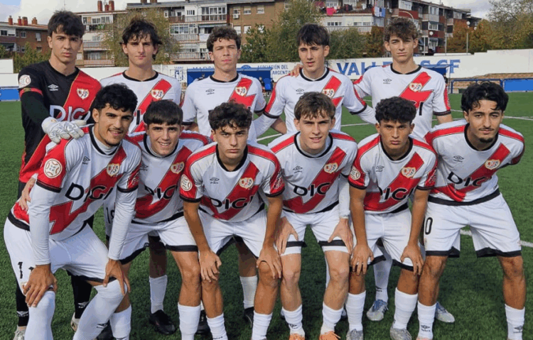 Juvenil A. Vía: @Rayo_academia