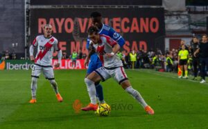 El Pacha Espino se gana su sitio en el once del Rayo 2 Pacha Espino Camavinga Pep Chavarría